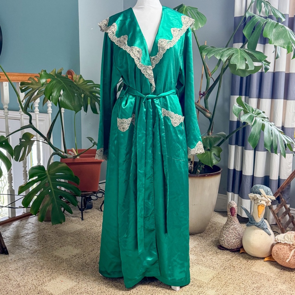Vintage Victoria’s Secret Green Lace-Trimmed Women's Robe - Picture 9 of 9